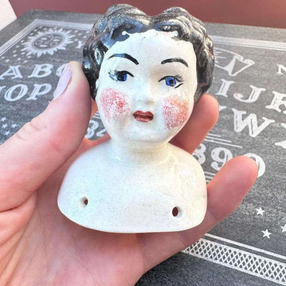 Vintage Small Porcelain Doll Head Black Hair Blue Eyes Craft Project Trinket‎